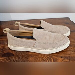 NWOB Steve Madden Beige/Tan Slip-On Loafers - Men's Shoes Size 10